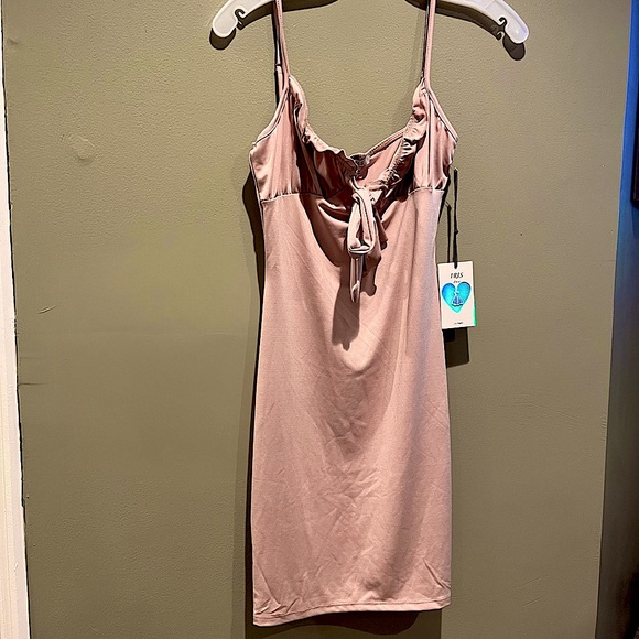 NWT IRIS Nude Pink Bodycon Dress Boutique Cocktail Mini Summer - Picture 7 of 15